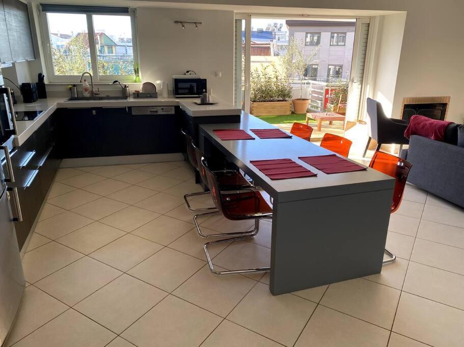 Spacious And Sunkissed 3Br & 2 Bathrooms Apartment Афіни Екстер'єр фото