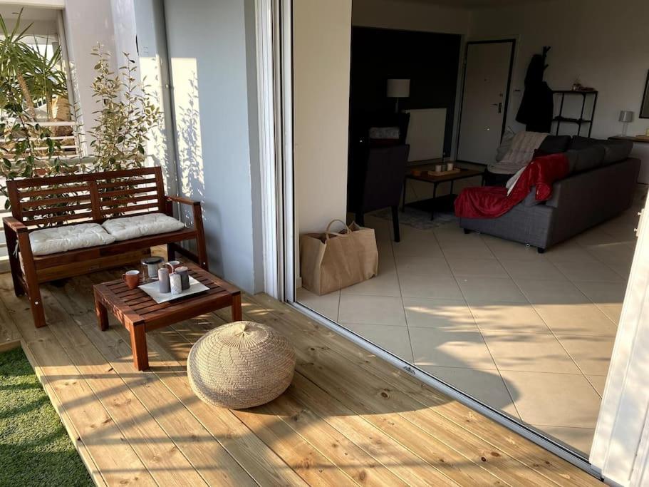 Spacious And Sunkissed 3Br & 2 Bathrooms Apartment Афіни Екстер'єр фото